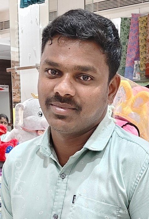 member-img