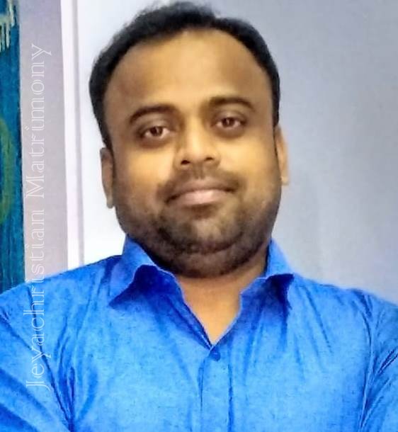 member-img