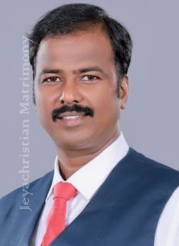 member-img