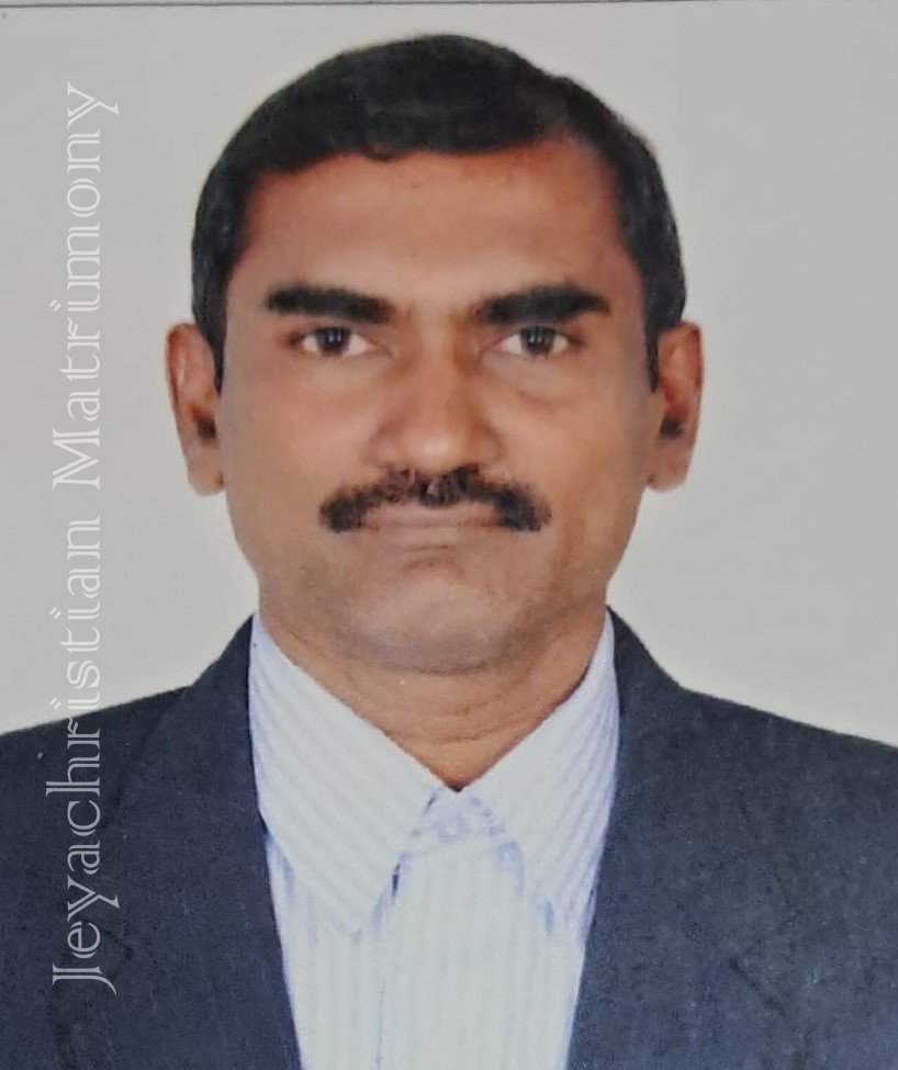 member-img