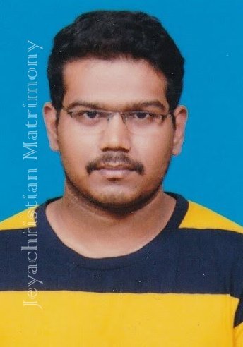 member-img