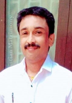 member-img